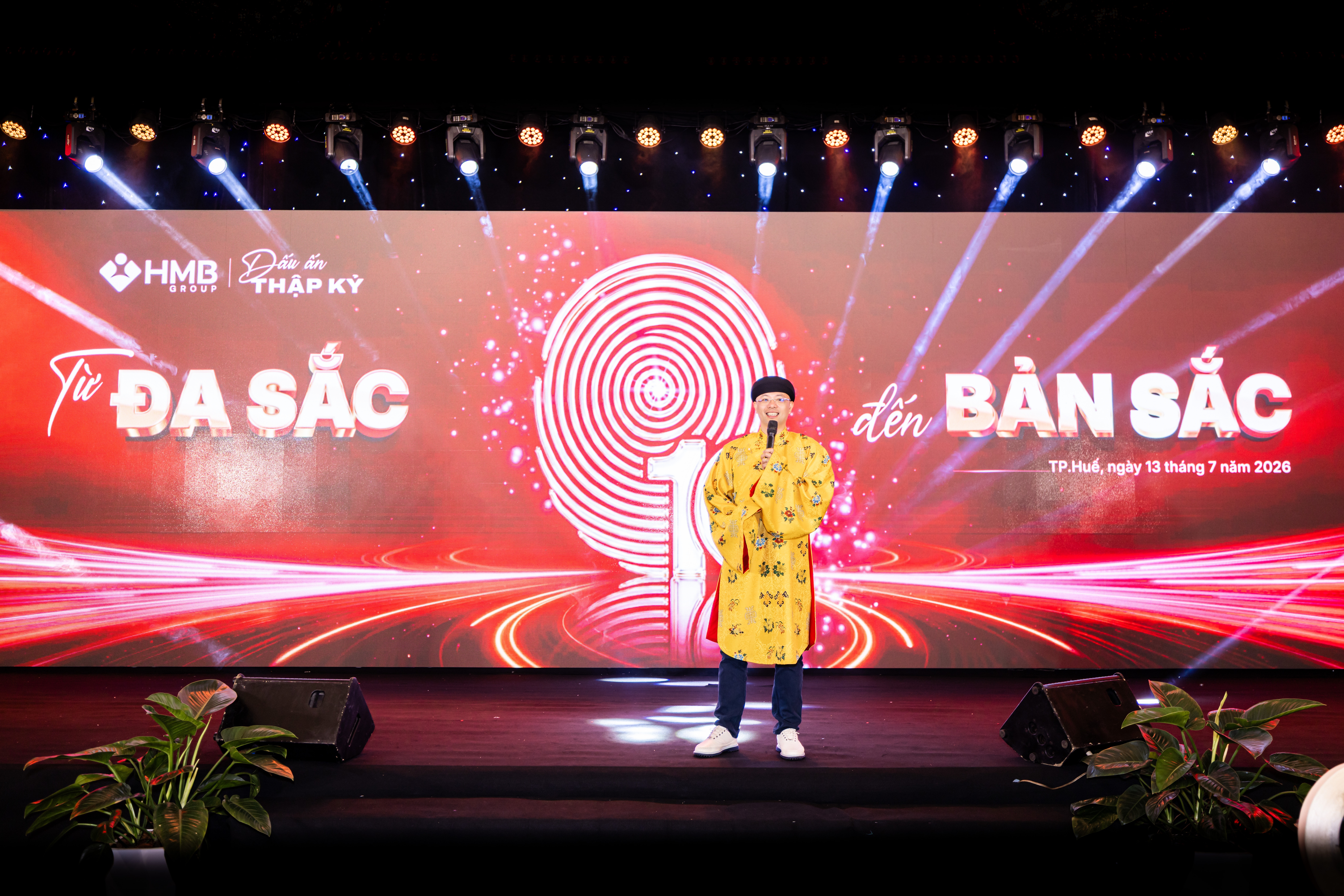 GALA DINNER HMB 10 YEARS: ĐÊM HỘI TỤ VÀ THĂNG HOA BẢN SẮC HMB - DẤU ẤN THẬP KỶ ĐÁNG TỰ HÀO