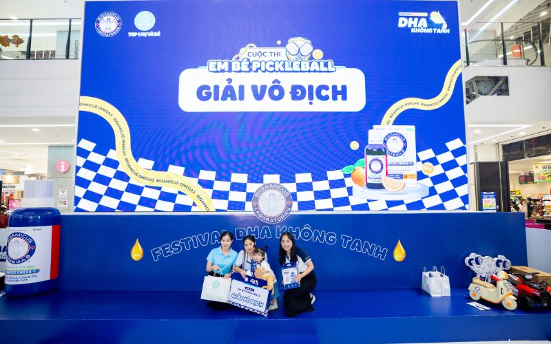 Trao giải đồng giải đấu Pickleball nh&iacute; 