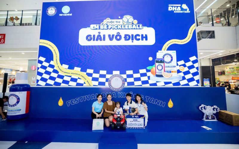Trao giải v&agrave;ng giải đấu Pickleball nh&iacute;