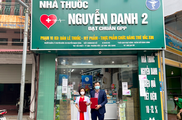 Lễ ký kết đối tác chiến lược Hunmed với nhà thuốc Nguyễn Danh 2 Bắc Giang